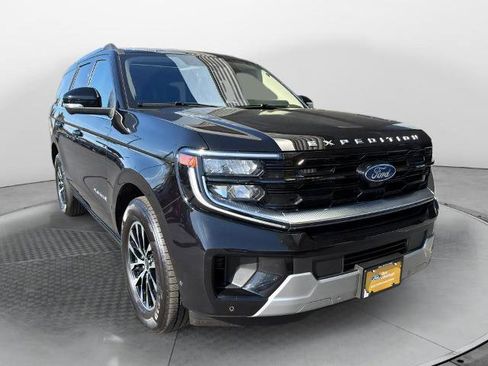 Certified 2025 Ford Expedition Platinum AWD/4WD image 1