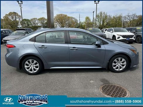 Used 2023 Toyota Corolla LE FWD image 5