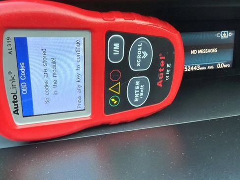 Used 2016 Toyota Prius V Five FWD image 63