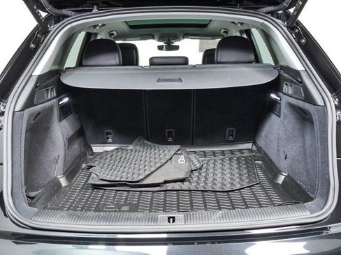 Used 2023 Audi Q5 2.0T Premium w/ Convenience Package AWD/4WD image 26