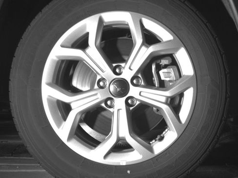 Used 2025 Jeep Compass Latitude AWD/4WD image 13