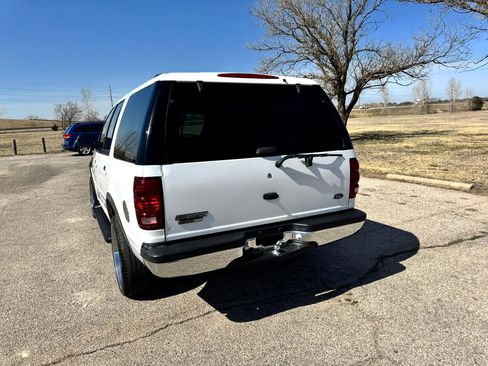 Used 2002 Ford Expedition XLT image 7