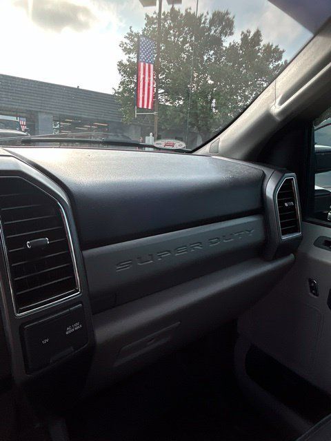 Used 2021 Ford F250 XLT w/ XLT Premium Package AWD/4WD image 11