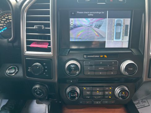 Used 2016 Ford F150 Limited w/ Trailer Tow Package image 21