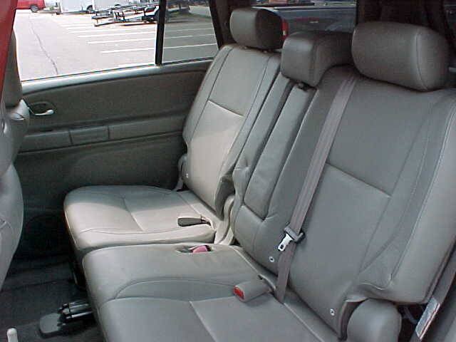 Used 2005 Suzuki XL7 4WD image 12