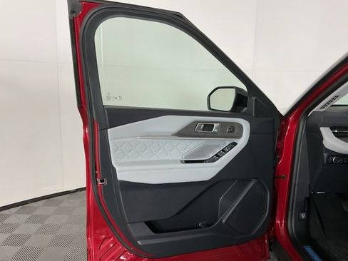 New 2026 Ford Explorer Platinum w/ LUX Leather Package image 14