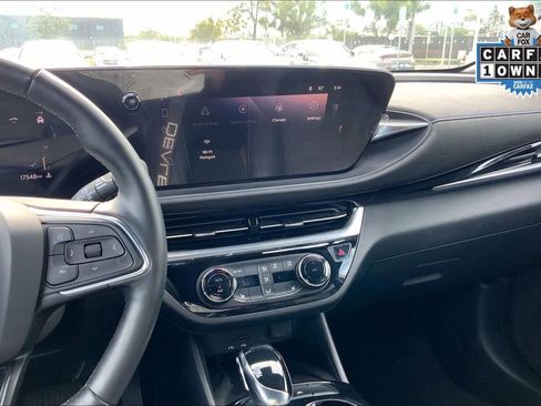 Used 2024 Buick Envista Sport Touring w/ Convenience I Package image 6