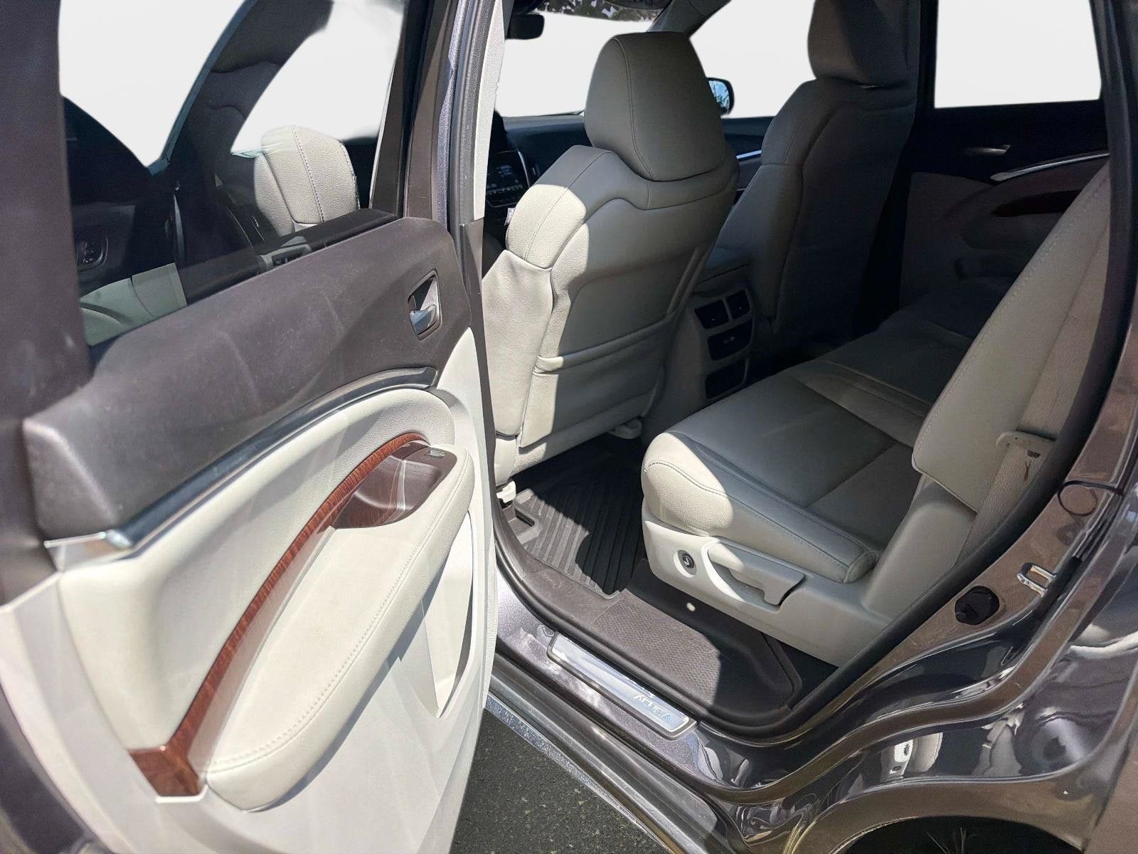Used 2018 Acura MDX FWD image 14