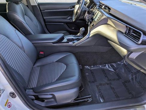 Used 2019 Toyota Camry SE w/ Protection Package (Q2) image 20