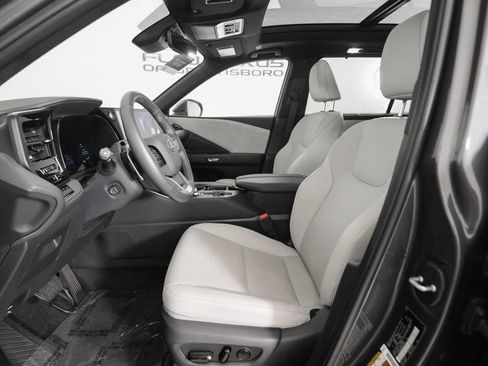 Certified 2025 Lexus TX 350 AWD w/ Technology Package image 9