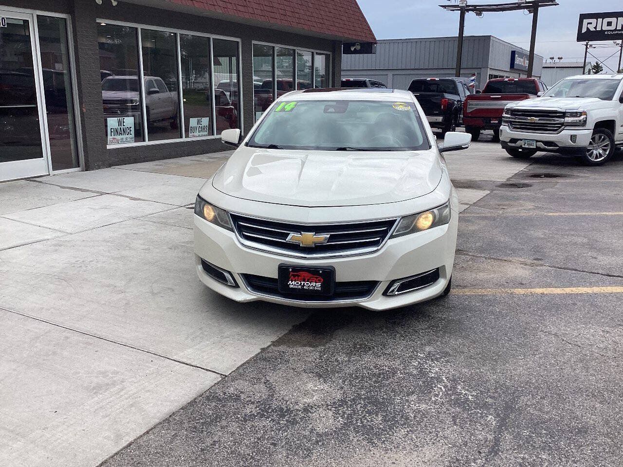 Used 2014 Chevrolet Impala LT w/ Premium Seating Package FWD image 3