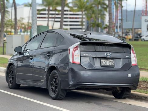 Used 2013 Toyota Prius One FWD image 3