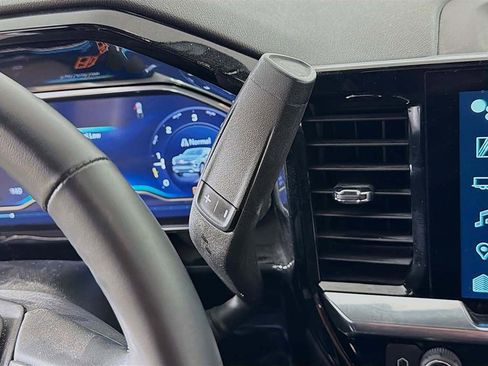 Used 2024 Chevrolet Silverado 1500 LT image 30