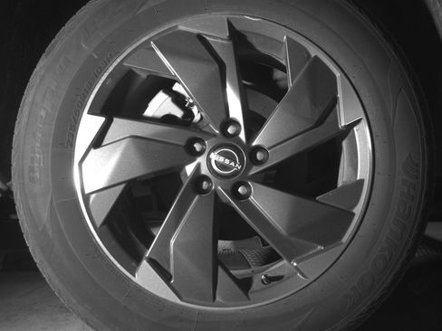 Used 2025 Nissan Rogue SV AWD/4WD image 15