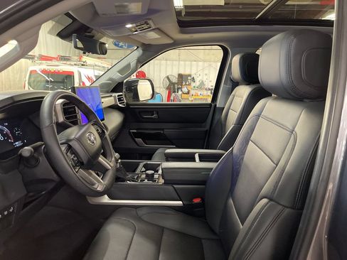 Certified 2024 Toyota Tundra Limited AWD/4WD image 13