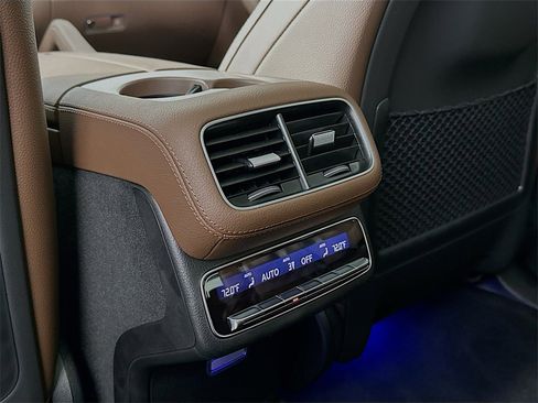 New 2026 Mercedes-Benz GLS 450 4MATIC image 27