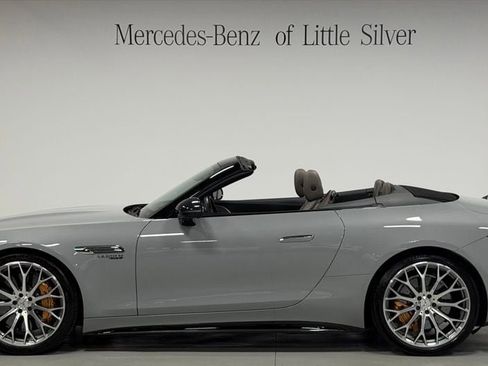 Certified 2022 Mercedes-Benz SL 63 AMG 4MATIC image 3