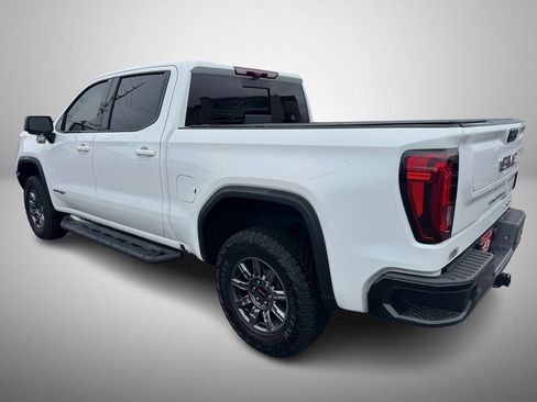 Used 2025 GMC Sierra 1500 AT4X image 4