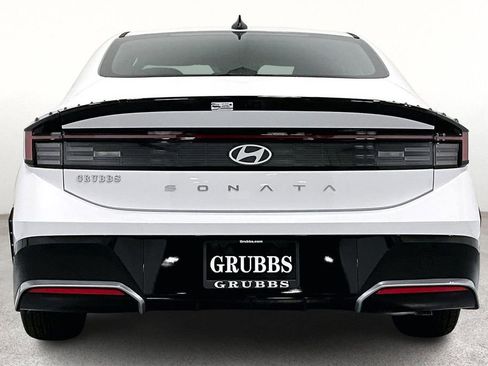 New 2026 BMW X1 xDrive28i w/ Convenience Package image 7