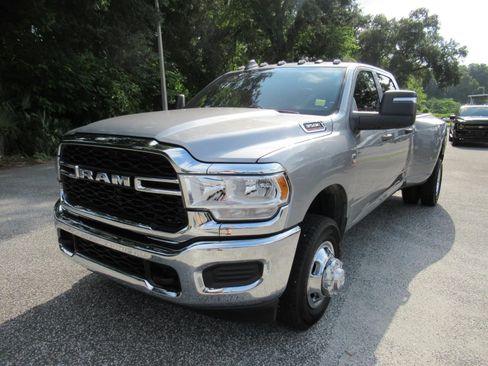 Certified 2024 RAM 3500 Tradesman w/ Chrome Appearance Group AWD/4WD image 3