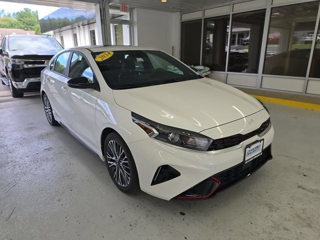 Used 2024 Kia Forte GT-Line w/ GT-Line Premium Package FWD image 7