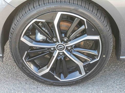 Used 2023 Nissan Altima 2.5 SR image 14