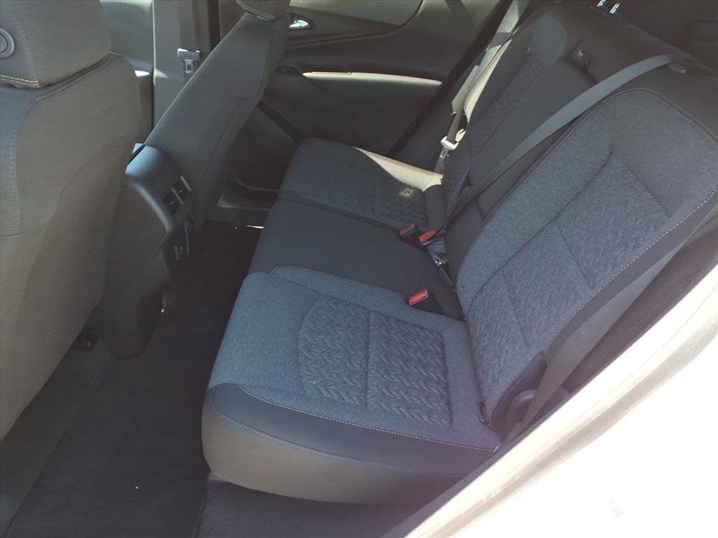 Used 2023 Chevrolet Equinox LT AWD/4WD image 13