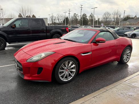 Used 2017 Jaguar F-TYPE Convertible RWD image 1