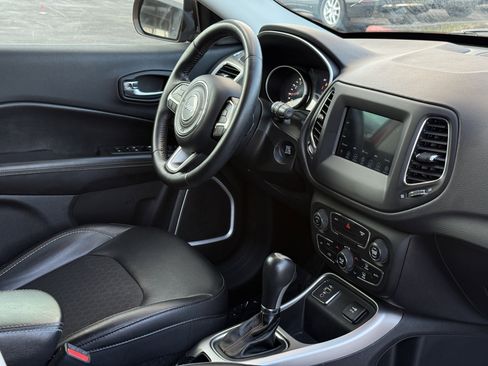 Used 2019 Jeep Compass Latitude w/ Popular Equipment Group image 13