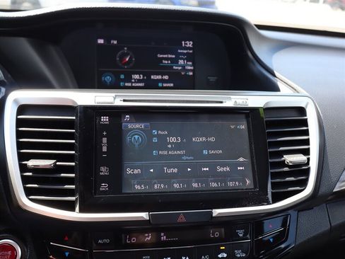 Used 2016 Honda Accord EX-L image 22