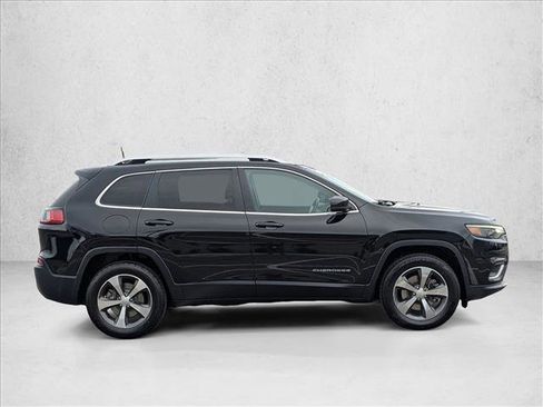Used 2019 Jeep Cherokee Limited AWD/4WD image 4