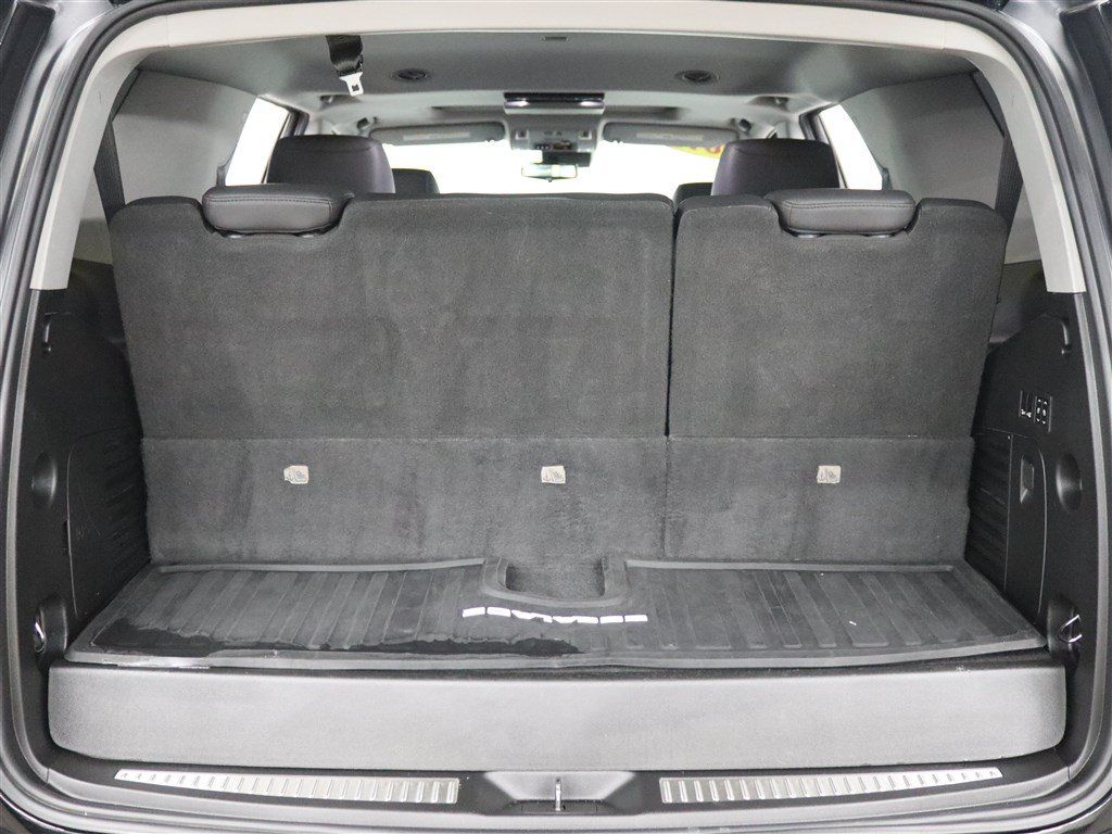 Used 2019 Cadillac Escalade Premium Luxury AWD/4WD image 6