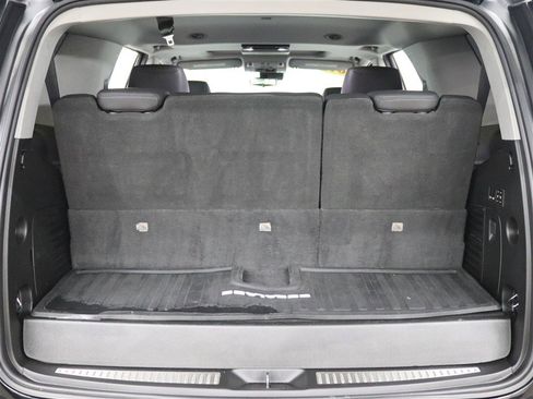 Used 2019 Cadillac Escalade Premium Luxury image 6