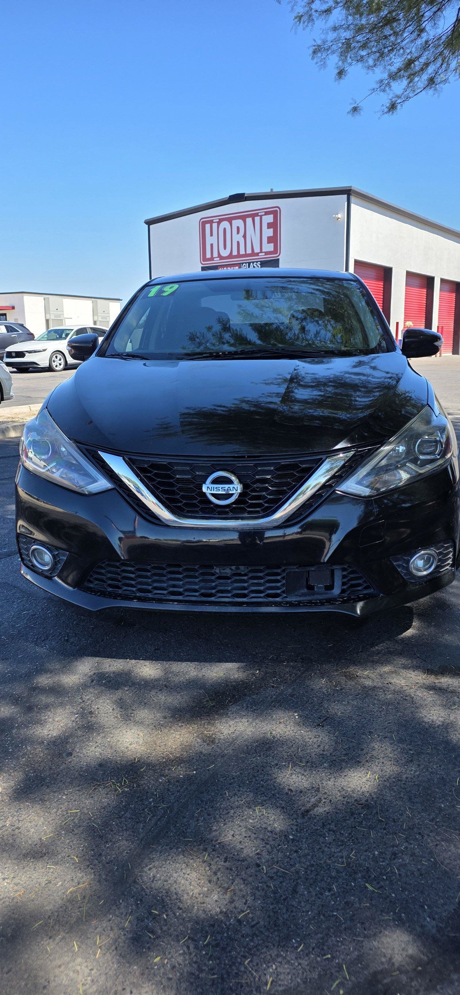 Used 2019 Nissan Sentra SR FWD image 2