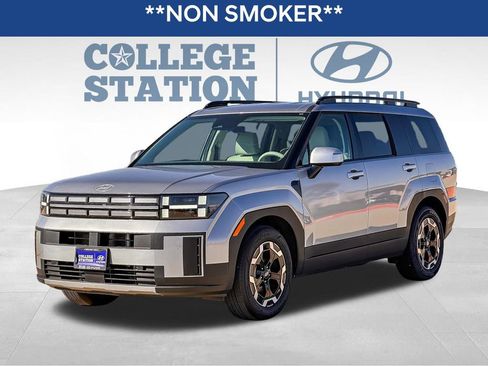 Used 2025 Hyundai Santa Fe SEL image 6