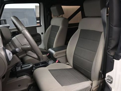 Used 2008 Jeep Wrangler X AWD/4WD image 12