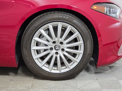 Used 2024 Alfa Romeo Giulia Sprint RWD image 10