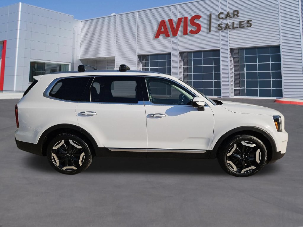 Used 2025 Kia Telluride S AWD/4WD image 5
