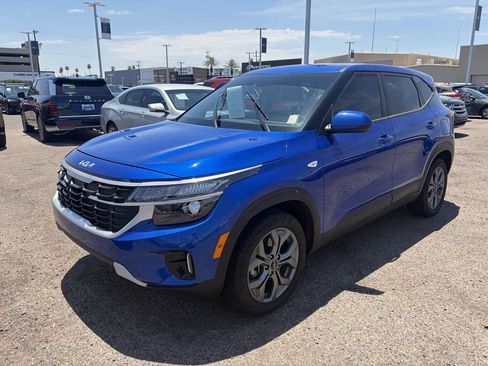 Certified 2024 Kia Seltos LX AWD/4WD image 4