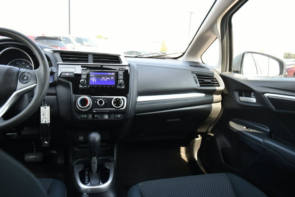 Used 2019 Honda Fit LX image 22
