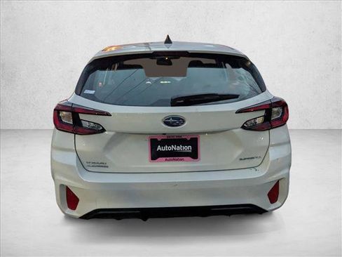Used 2025 Subaru Impreza 2.0i image 8