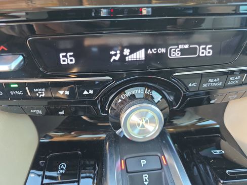 Used 2022 Acura MDX SH-AWD w/ Technology Package image 20