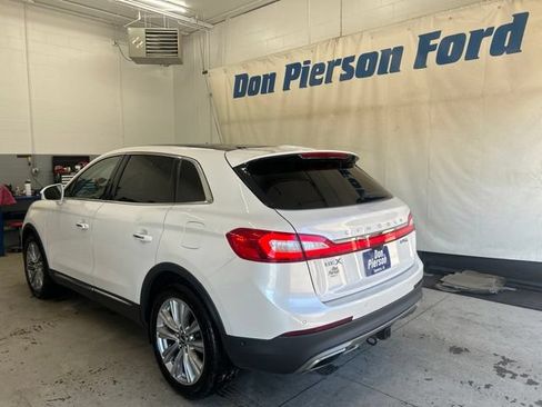 Used 2016 Lincoln MKX Reserve w/ Technology Package AWD/4WD image 7
