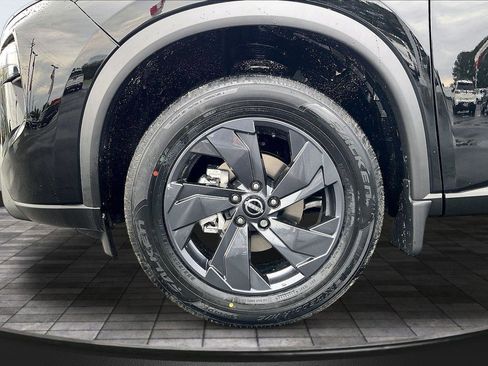 New 2026 Nissan Rogue SV FWD image 12