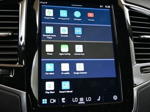 Certified 2024 Volvo XC90 B6 Plus image 26