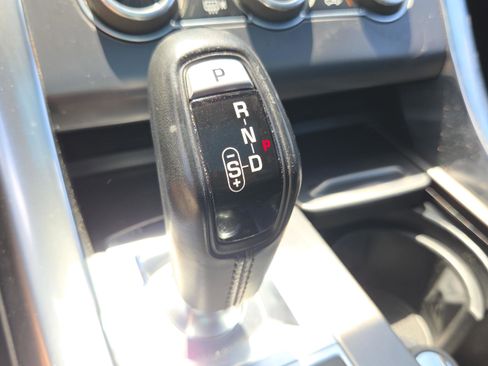 Used 2016 Land Rover Range Rover Sport SE AWD/4WD image 22