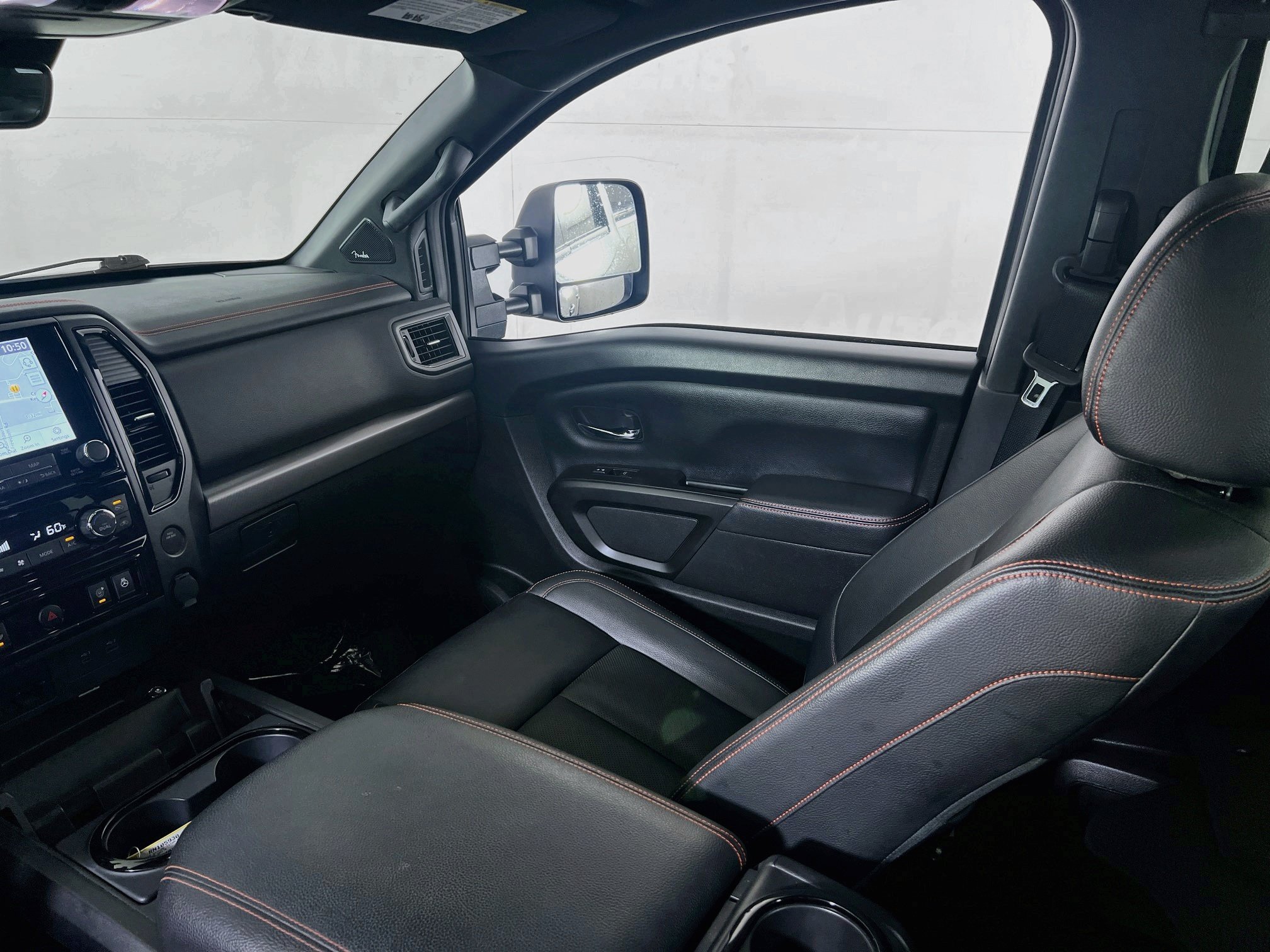 Used 2024 Nissan Titan PRO-4X w/ Pro-4x Convenience Package AWD/4WD image 24