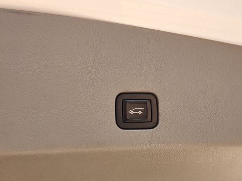 Used 2021 Cadillac XT6 Premium Luxury FWD image 34