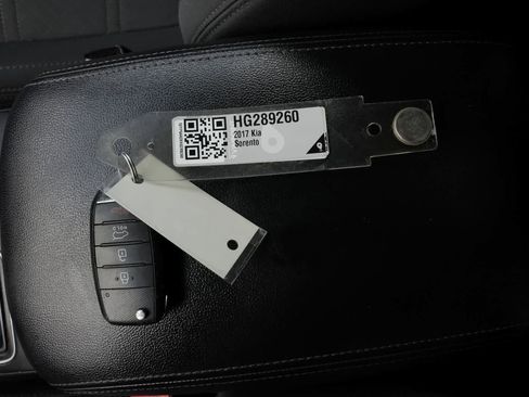 Used 2017 Kia Sorento FWD w/ LX Convenience Package image 19