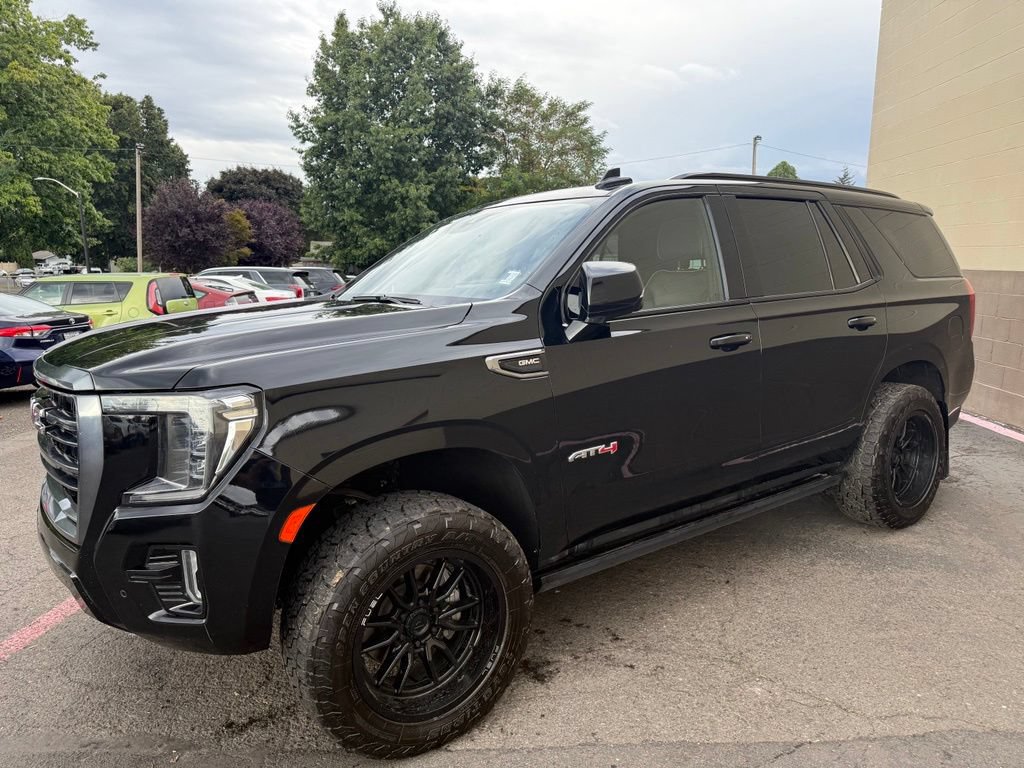 Used 2023 GMC Yukon AT4 w/ AT4 Premium Package AWD/4WD image 11